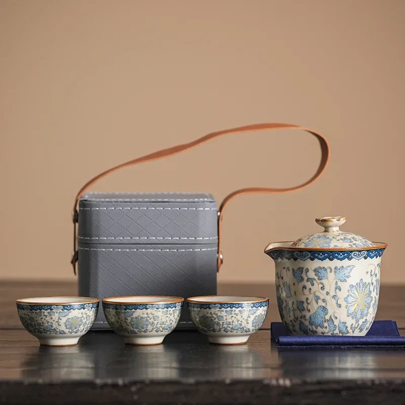 Service à Thé de Voyage Kung Fu Portable en Porcelaine Bleue et Blanche - 1 Théière, 3 Tasses, Motif Lotus & Étui
