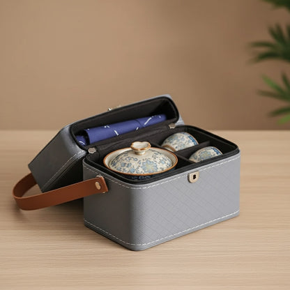 Service à Thé de Voyage Kung Fu Portable en Porcelaine Bleue et Blanche - 1 Théière, 3 Tasses, Motif Lotus & Étui