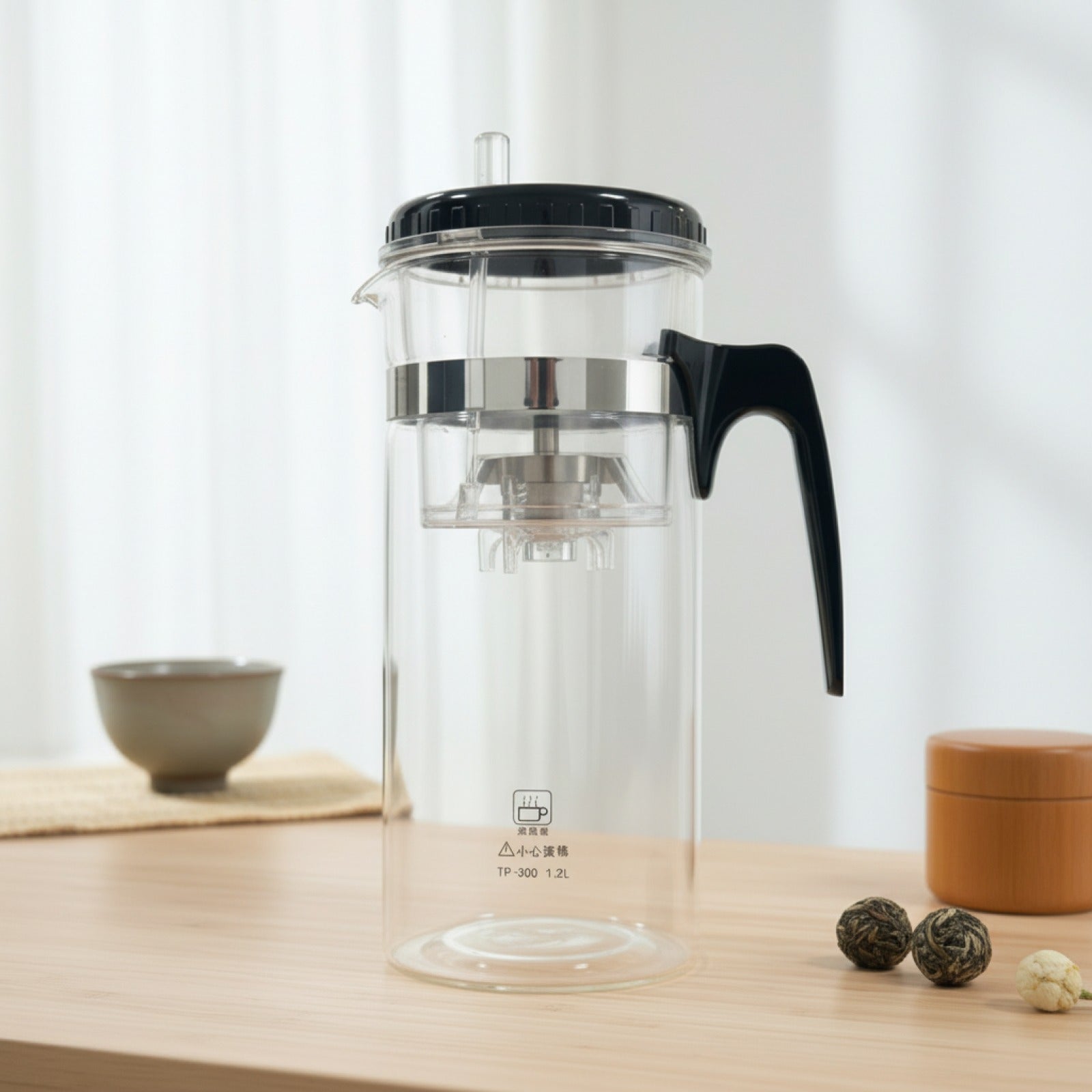 Théière KAMJOVE en Verre Résistant à la Chaleur avec Infuseur à Une Touche