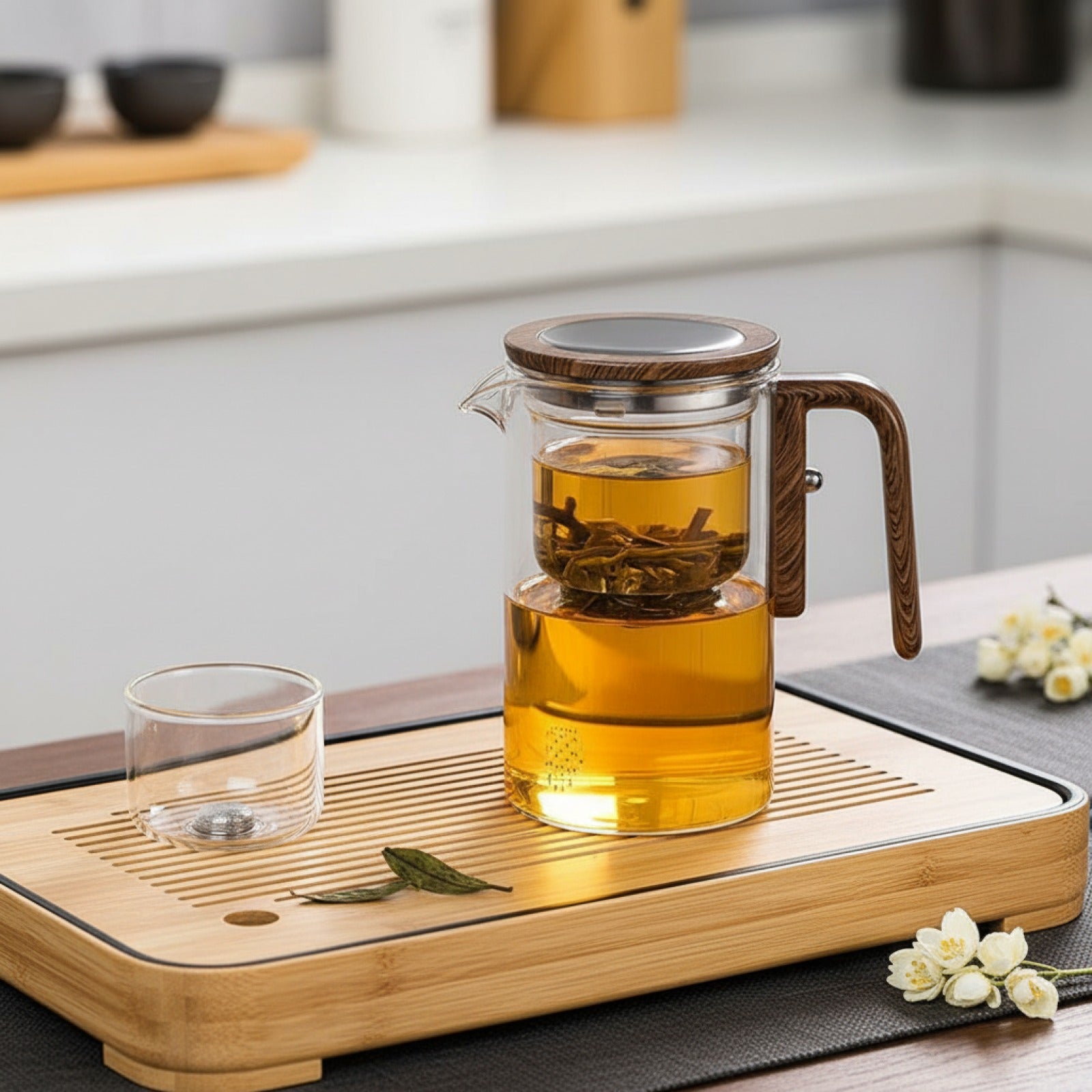 Théière en Verre avec Séparateur Magnétique et Manche en Bois - Infusion Facile