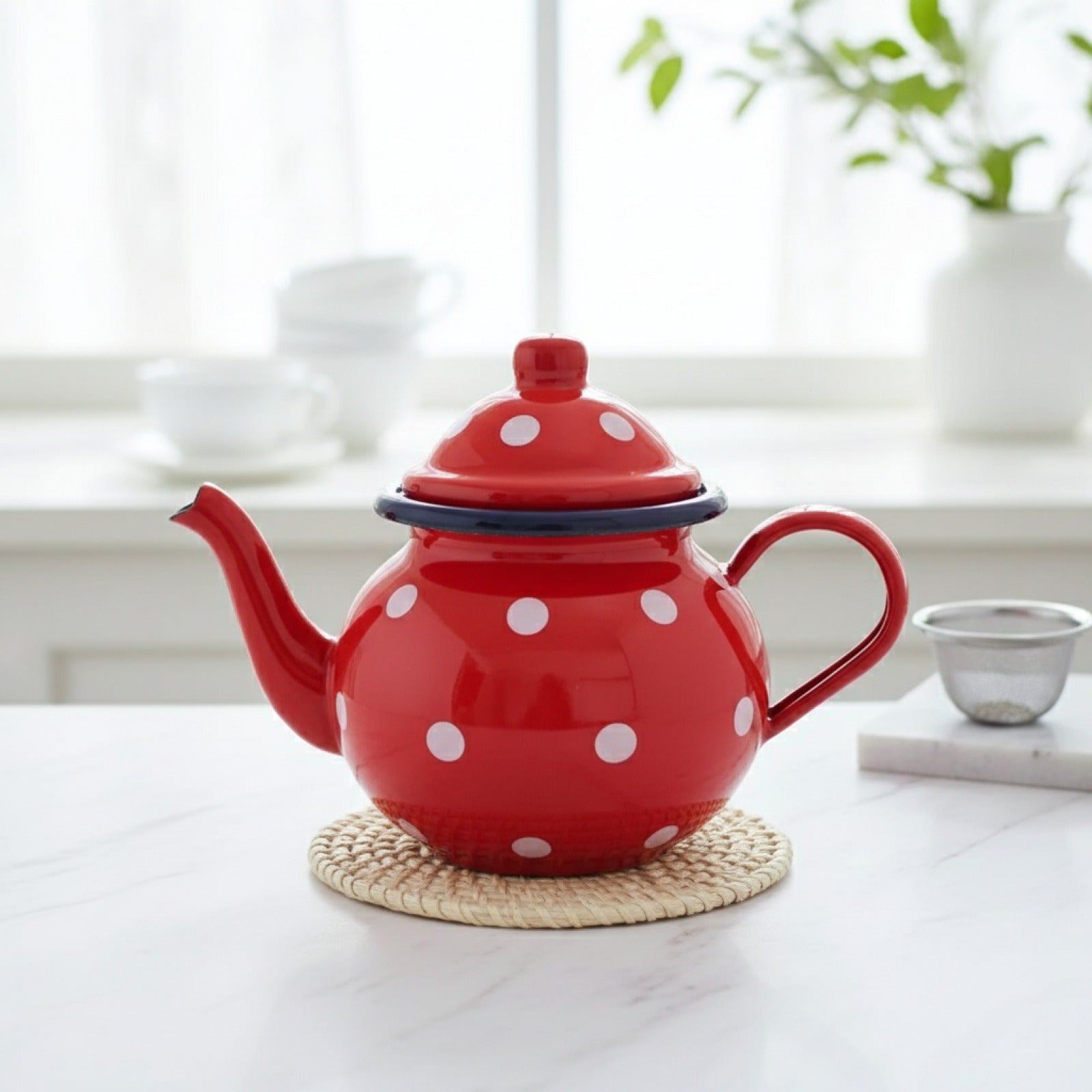 Théière Émaillée Rouge à Pois Classique - 700ml avec Passoire Intégrée