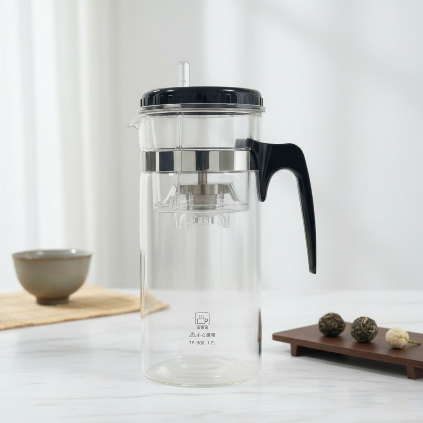 Théière KAMJOVE en Verre Résistant à la Chaleur avec Infuseur à Une Touche